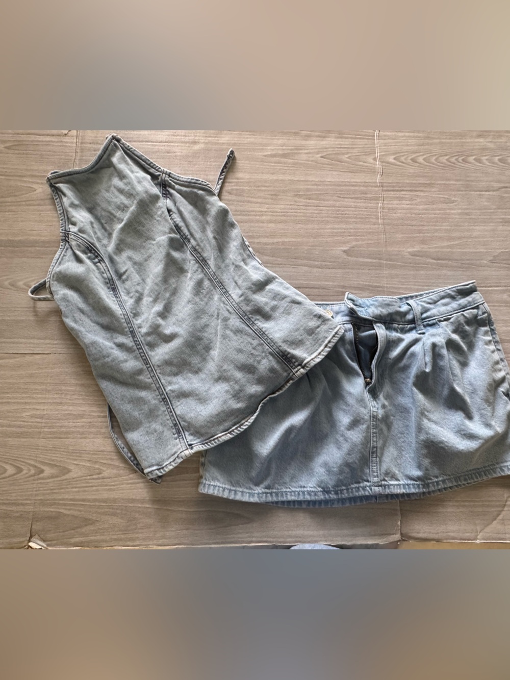 American Eagle Light Blue Denim Skirt with Navy Elastic Waistband